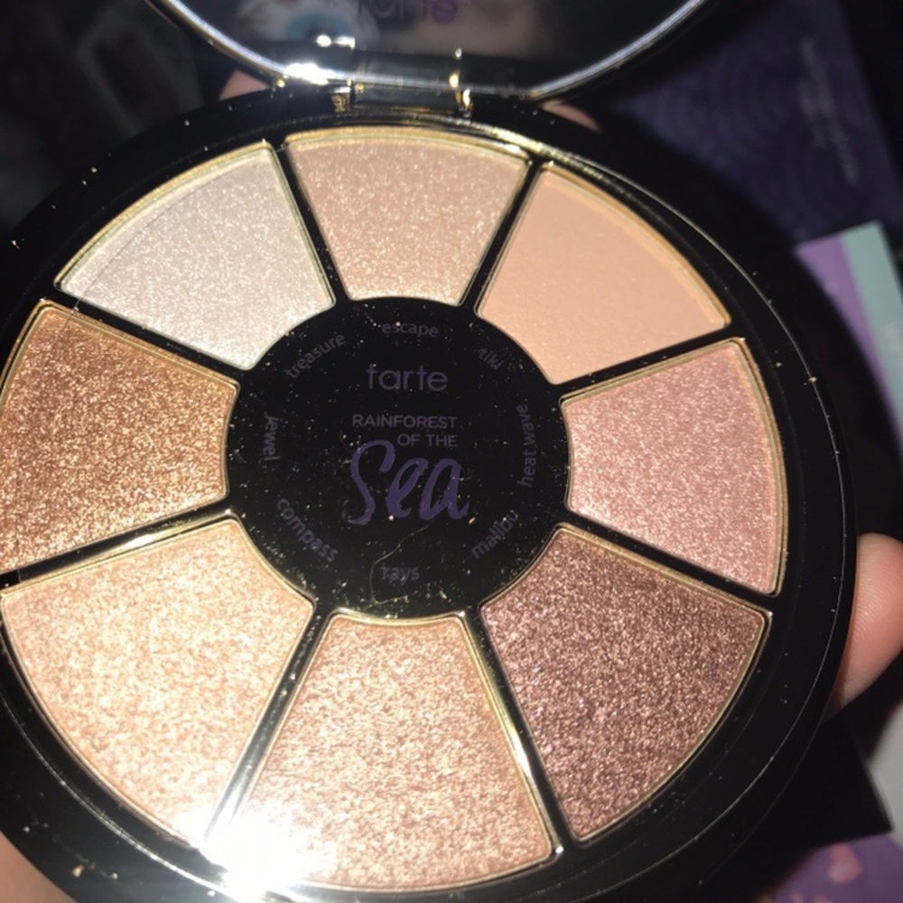 TARTE rainforest of the sea highlighting eyeshadow